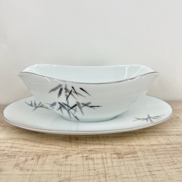 Noritake VINTAGE 1950s Japanese Porcelain Gravy Boat Handpainted Bamboo 2133 B09 - Picture 3 of 9